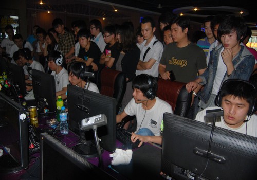 赌场环境：灯光色温对赌客兴奋度的影响。（赌场照明色温与赌客兴奋度的关系）