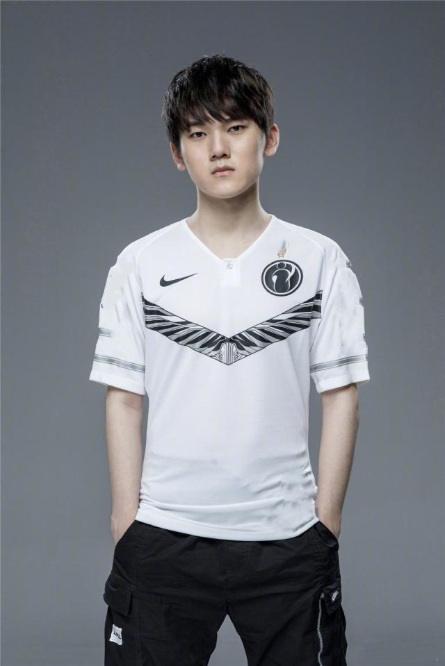 Nuguri“勇敢牛宝上大当”——浅析FPX四连败爆冷止步小组赛